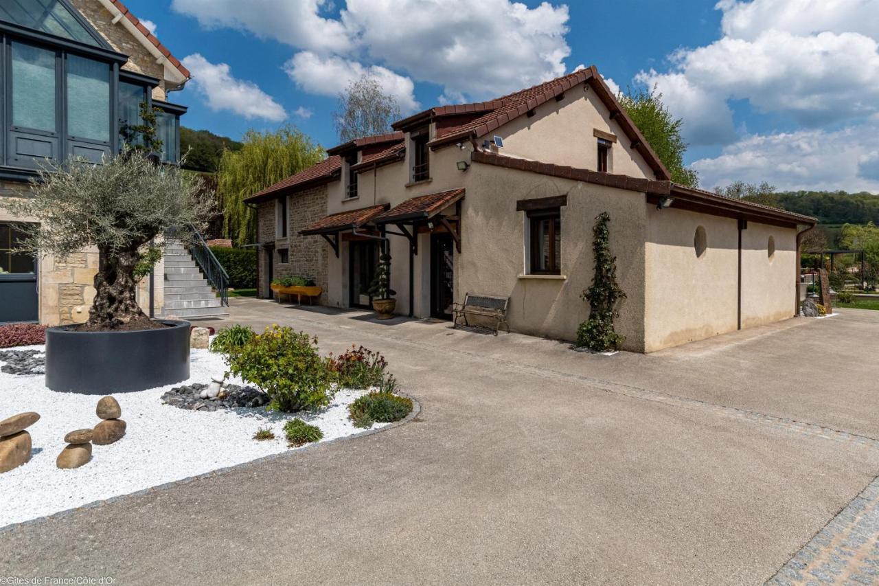 Les Gîtes du Griffon l'Erable Aubigny-les-Sombernon Extérieur photo