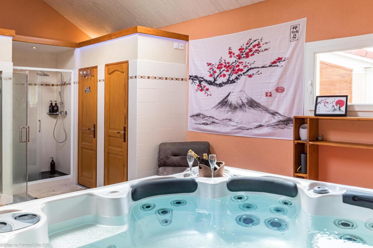 Les Gîtes du Griffon l'Erable Aubigny-les-Sombernon Extérieur photo